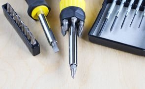 chave de fenda com varias pontas scaled 1